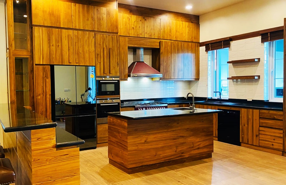 Kitchen Teak 1