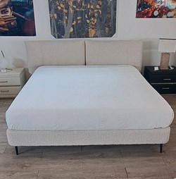 Versailled Bed 2